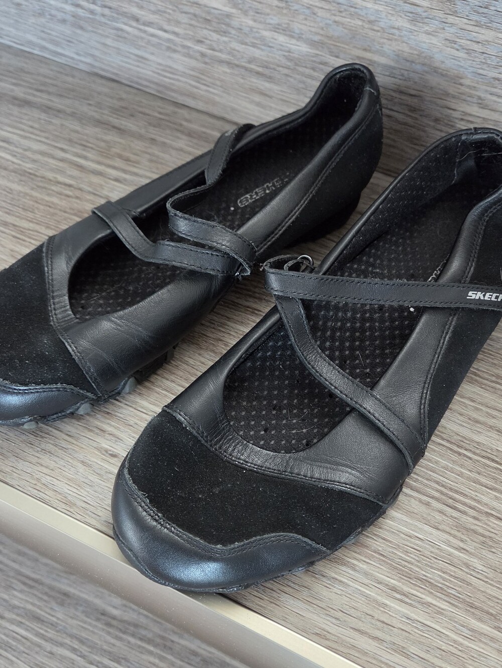 Skechers | Black Flat Mary Jane Shoes Size 7.5